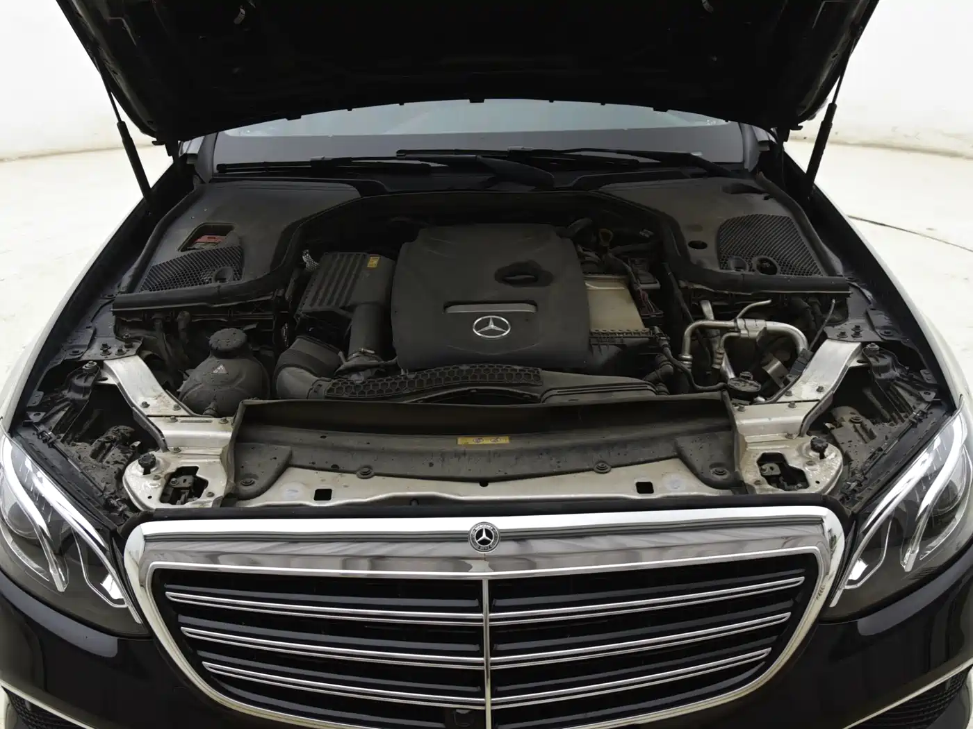Mercedes-Benz E-Class 2018 E 300 L Luxury фото 14