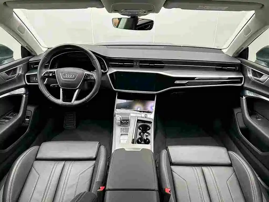 Фото 9 - Audi A7