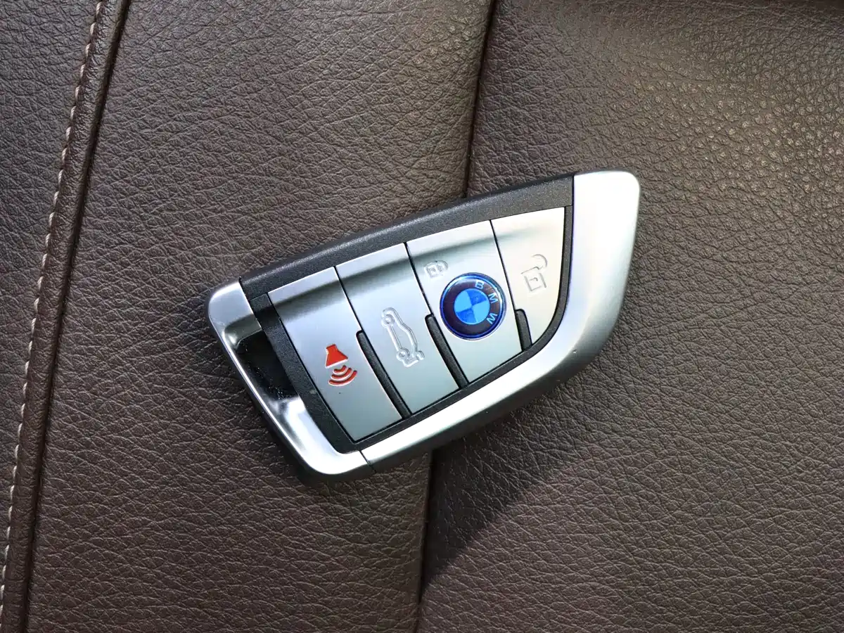 BMW 1 Series 2022 125i M Sport Shadow Edition фото 10