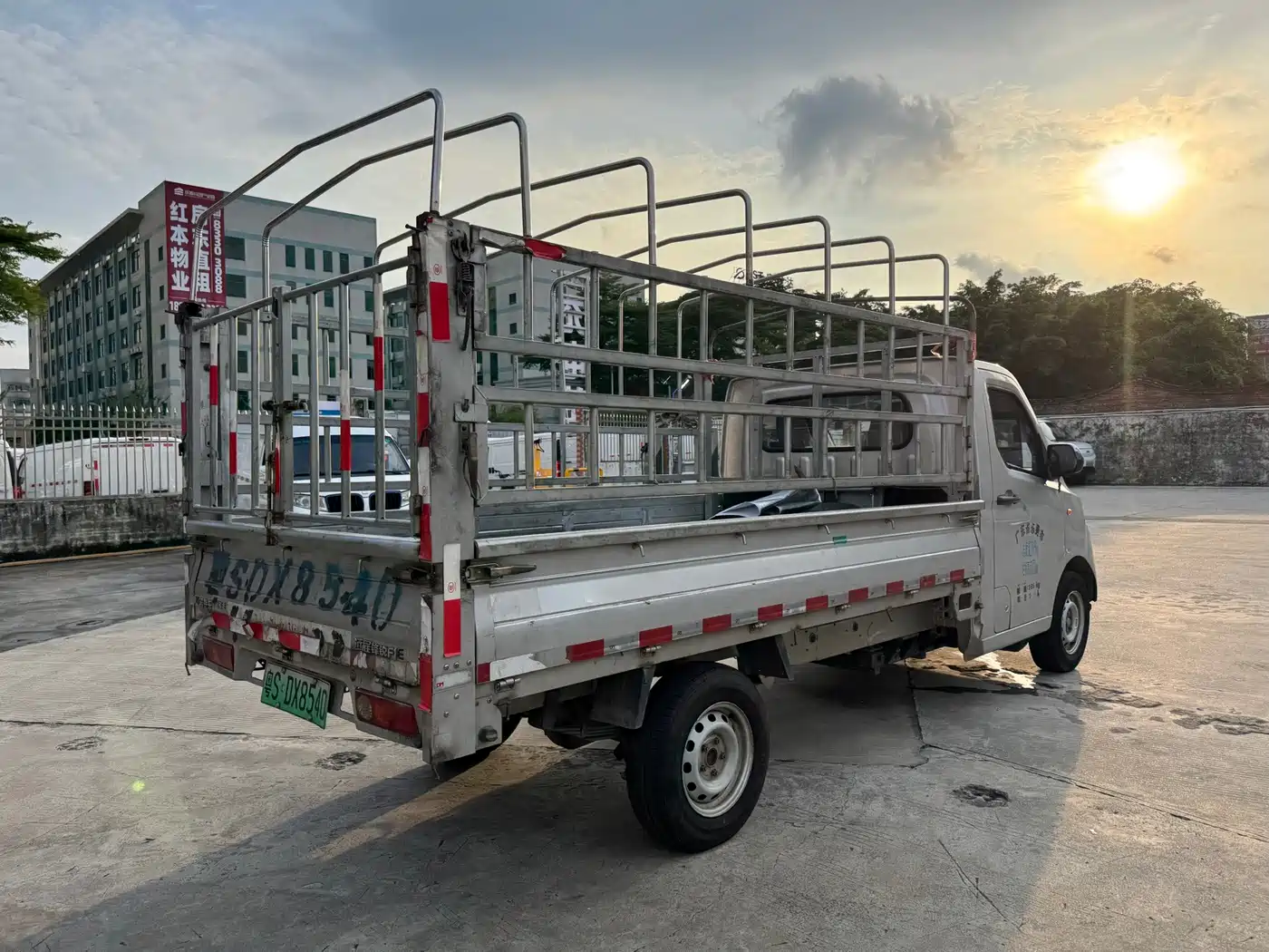 Yuan Cheng Farizon Star Enjoy F1E 2024 2023 Caged Truck EVE Energy 41.86kWh