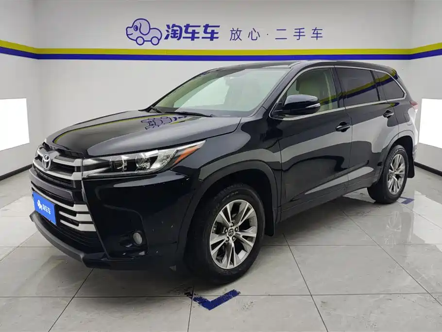 TOYOTA HIGHLANDER