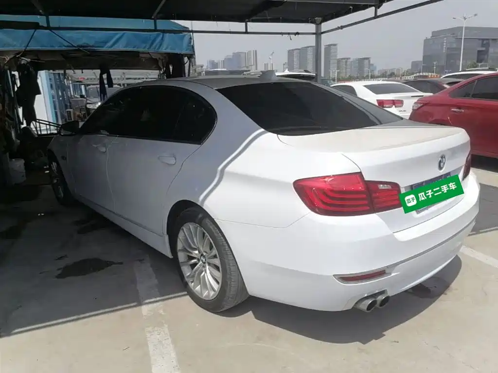 BMW 5 Series 2014 525Li Luxury Design Package фото 5
