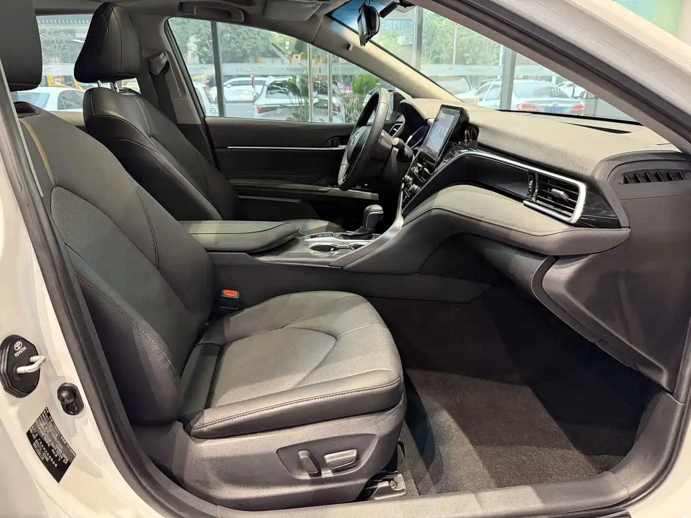 Toyota Camry 2022 2.0GVP Leading Edition фото 13
