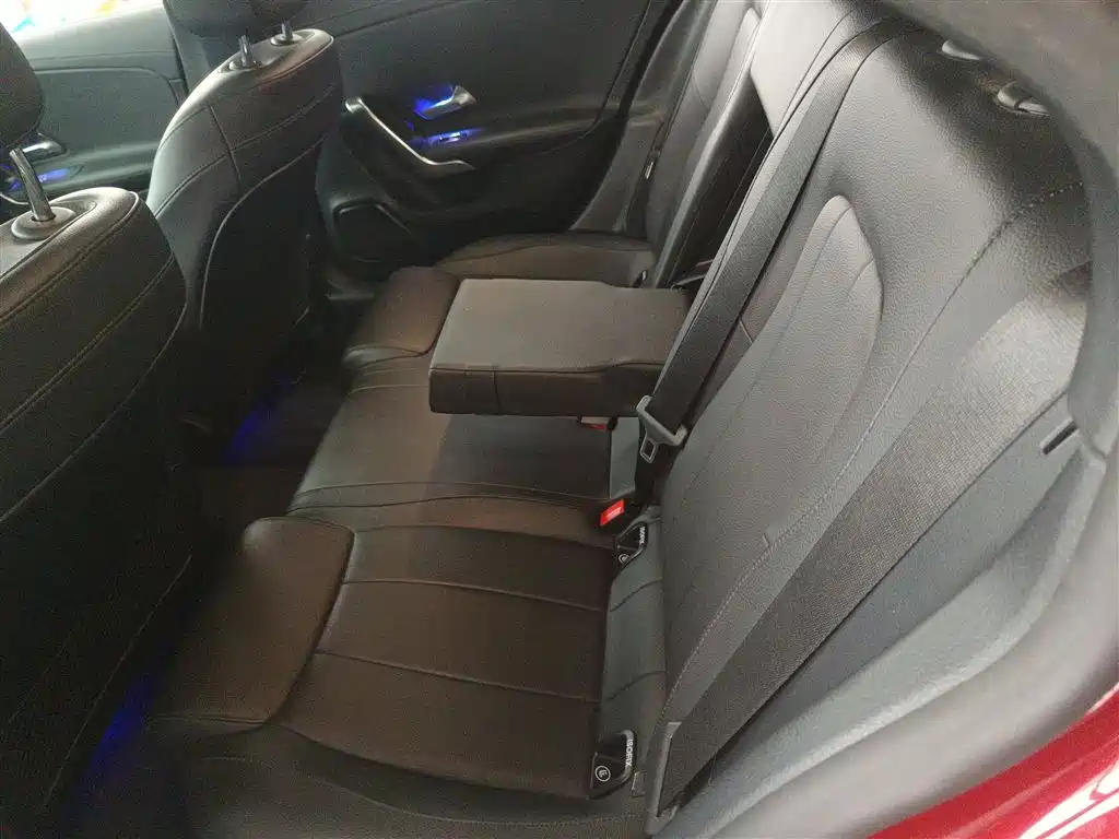 Mercedes-Benz A-Class 2021 Facelift A 180 L Sport Sedan фото 13