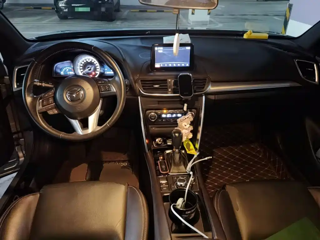Фото 5 - Mazda CX-4