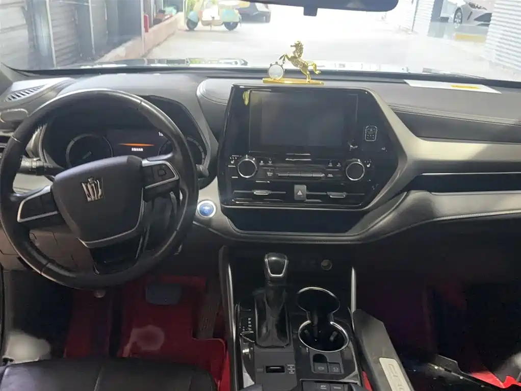 Toyota Crown Kluger 2021 2.5L HEV 4WD Luxury фото 15