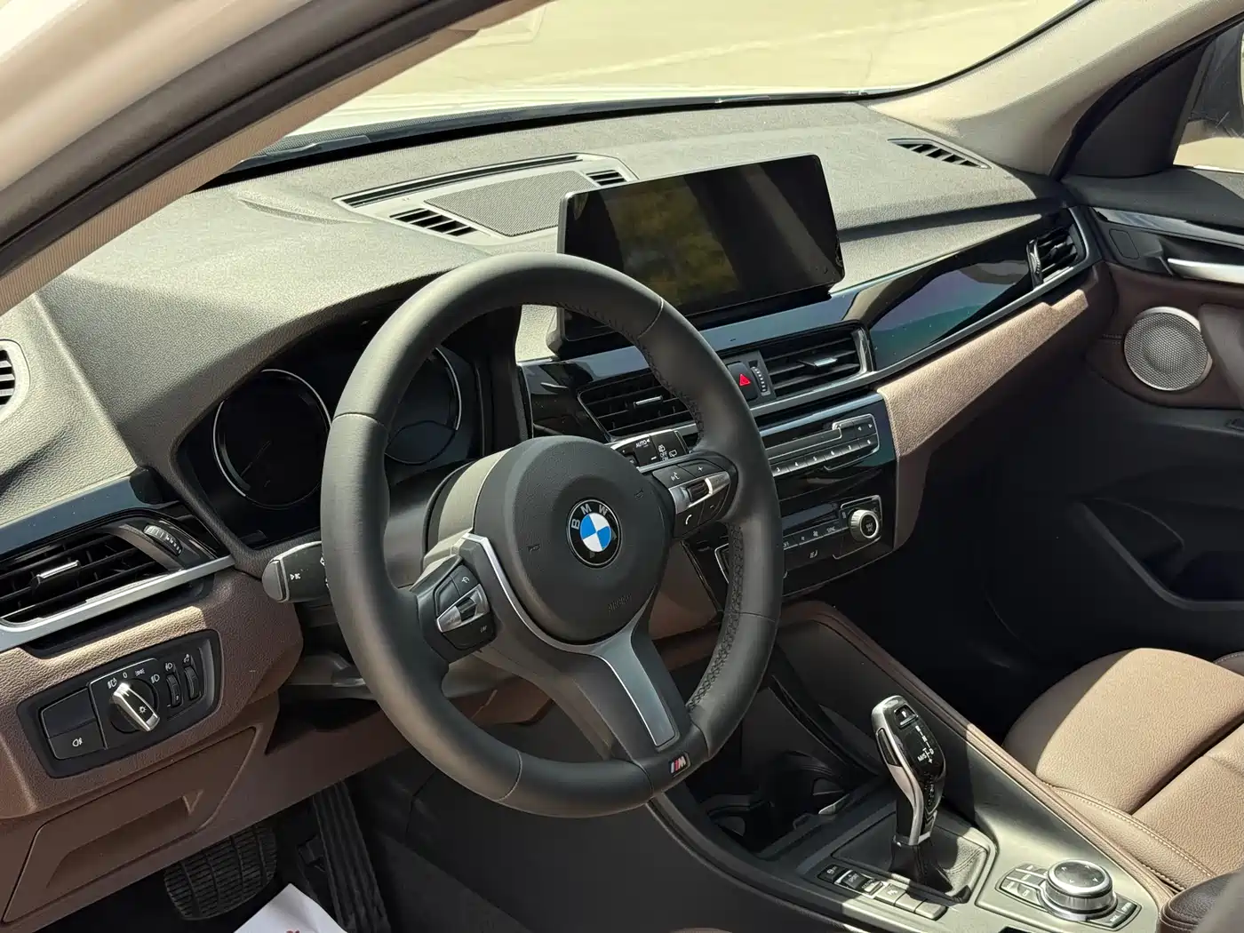 BMW X1 2022 sDrive25Li Leading фото 18