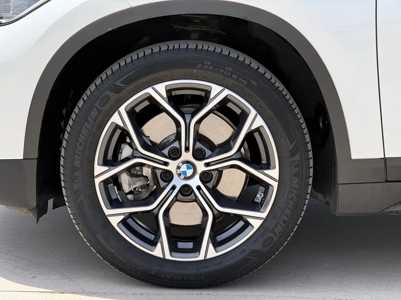 BMW X1 2022 sDrive25Li Leading фото 11