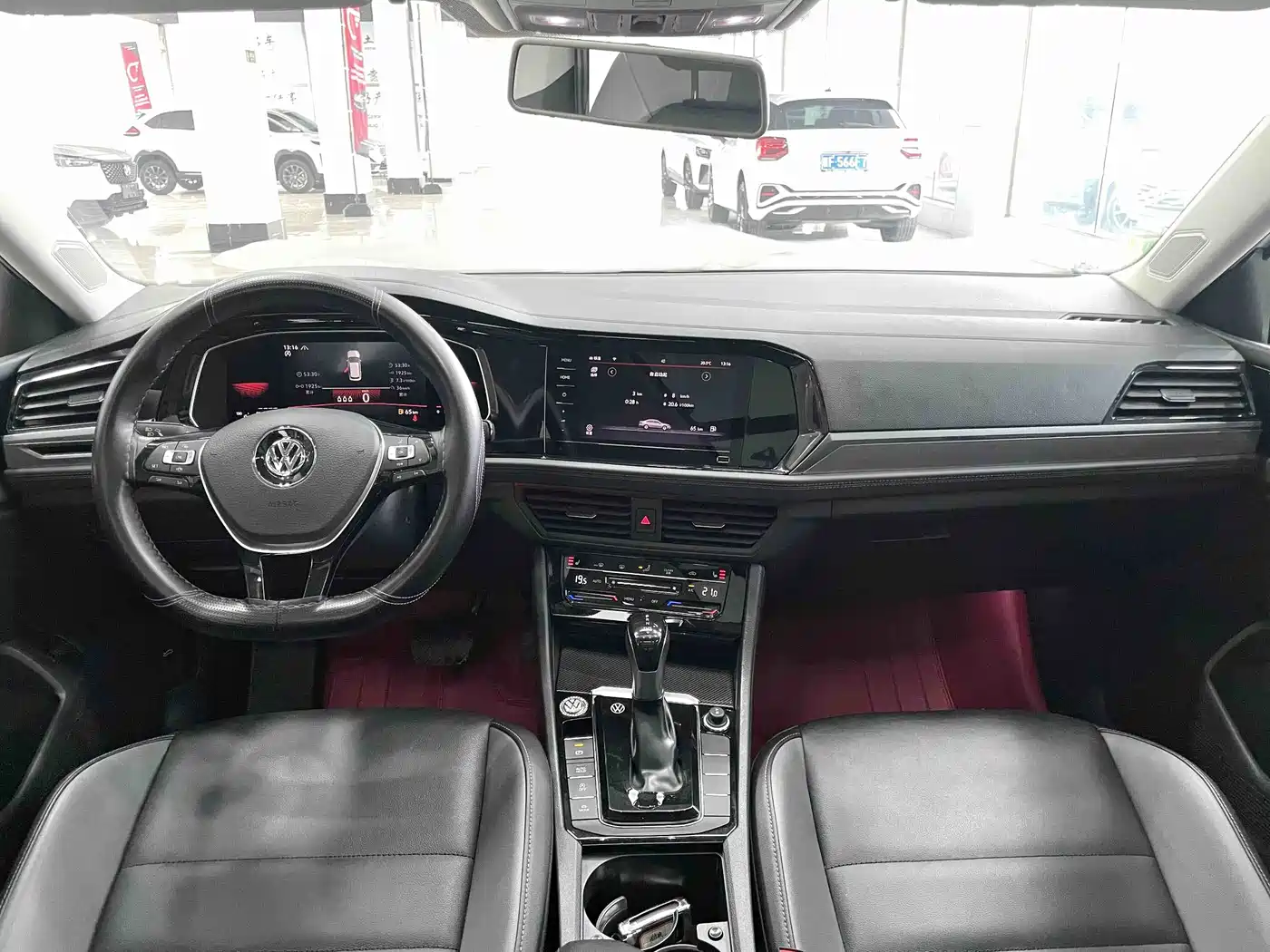 Volkswagen Sagitar 2022 280TSI DSG Surpassing Edition фото 9