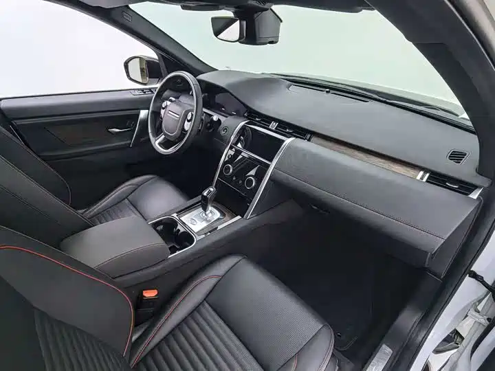 Land Rover Discovery Sport 2020 249PS R-Dynamic Performance фото 5