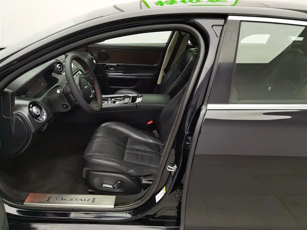 Jaguar XJ 2014 XJL 2.0T 2WD Elegant Business Edition фото 10