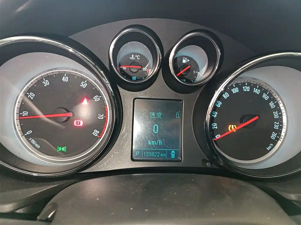 Buick Regal 2015 1.6T Leading Tech Edition фото 12