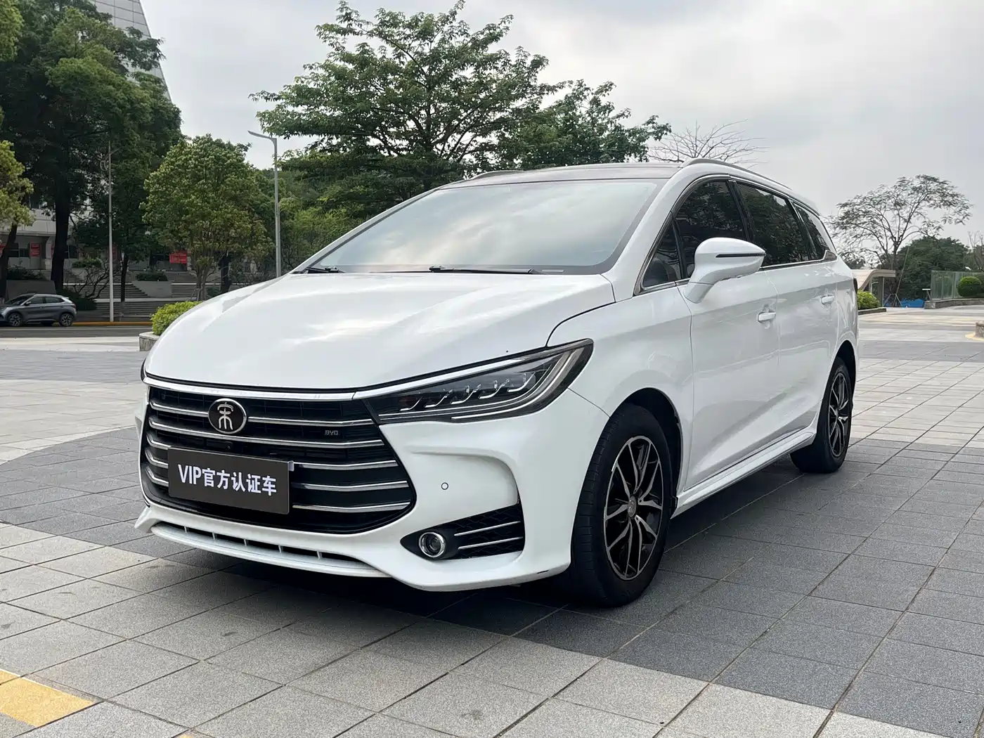 BYD Song MAX 2017 1.5T Auto Smart Connect Premium 7-seater