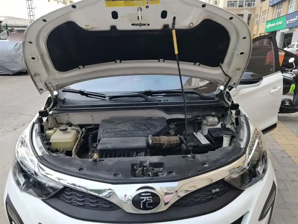 BYD Yuan 2017 1.5L Auto Cool Connect фото 20