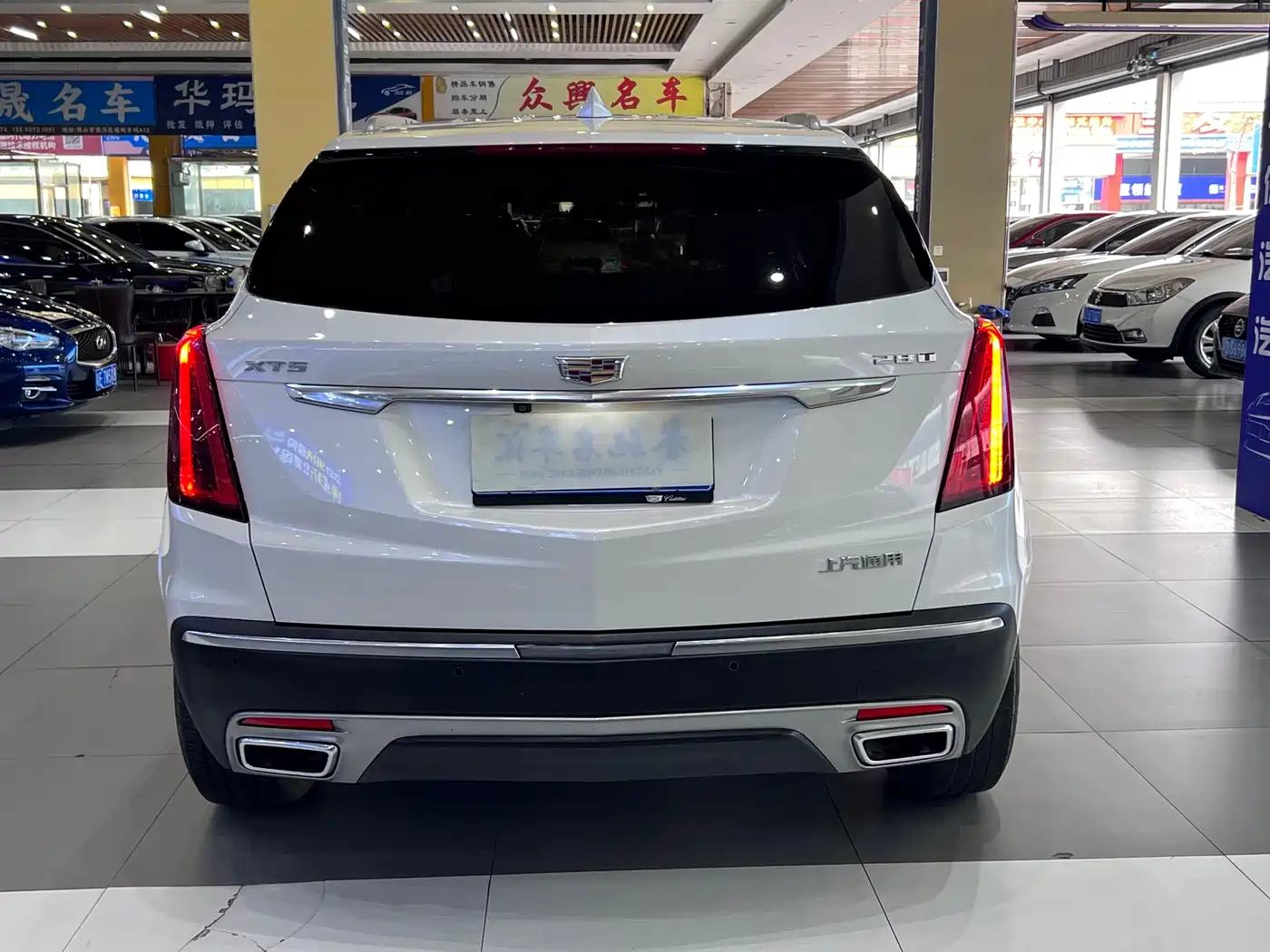 Cadillac XT5 2021 2.0T 2WD Luxury Edition фото 5