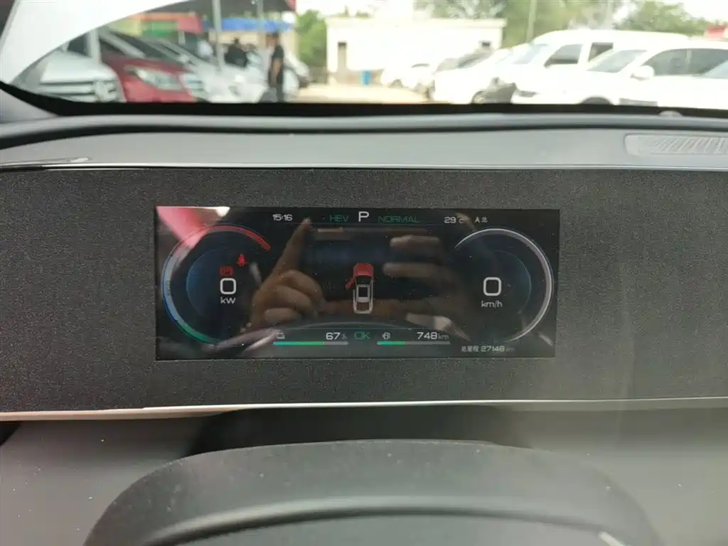 BYD Qin L 2024 DM-i 80KM Superior фото 12