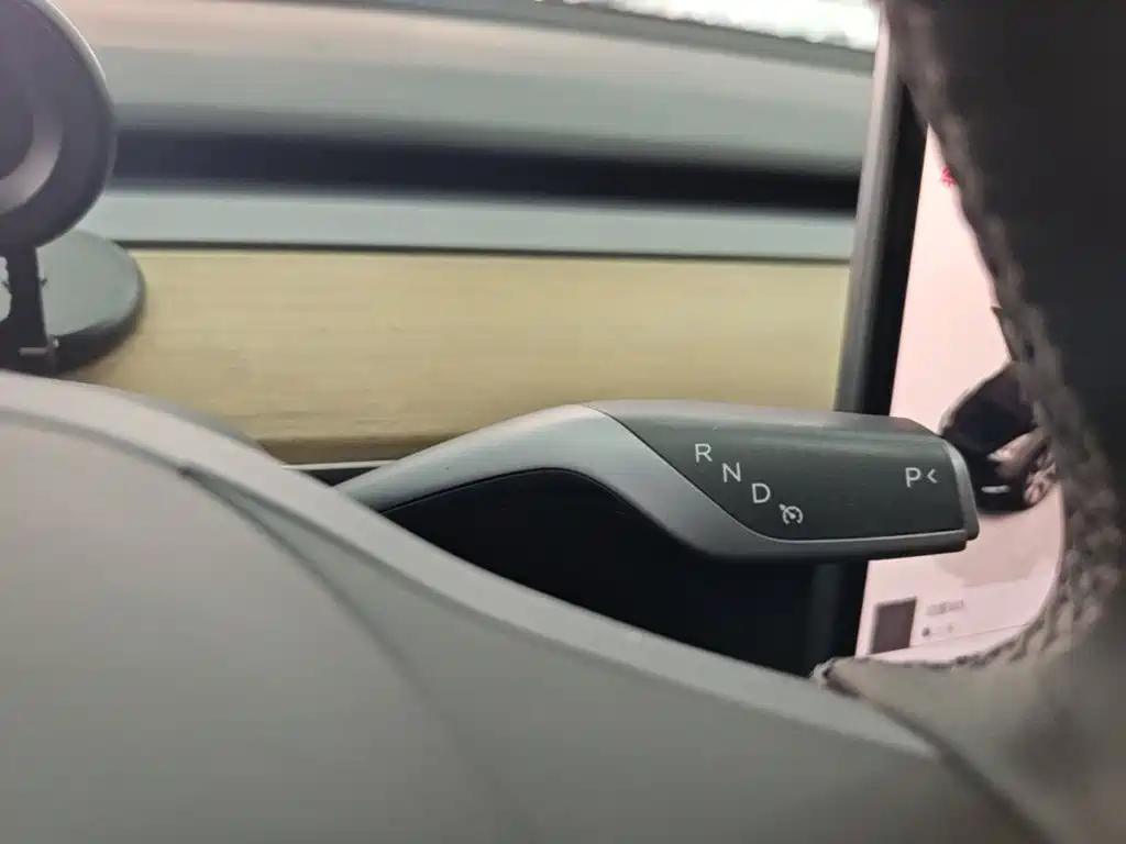 Фото 10 - Tesla Model Y