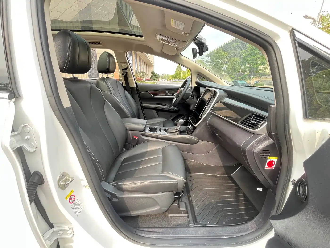 BYD Song MAX 2017 1.5T Auto Smart Connect Premium 7-seater фото 12