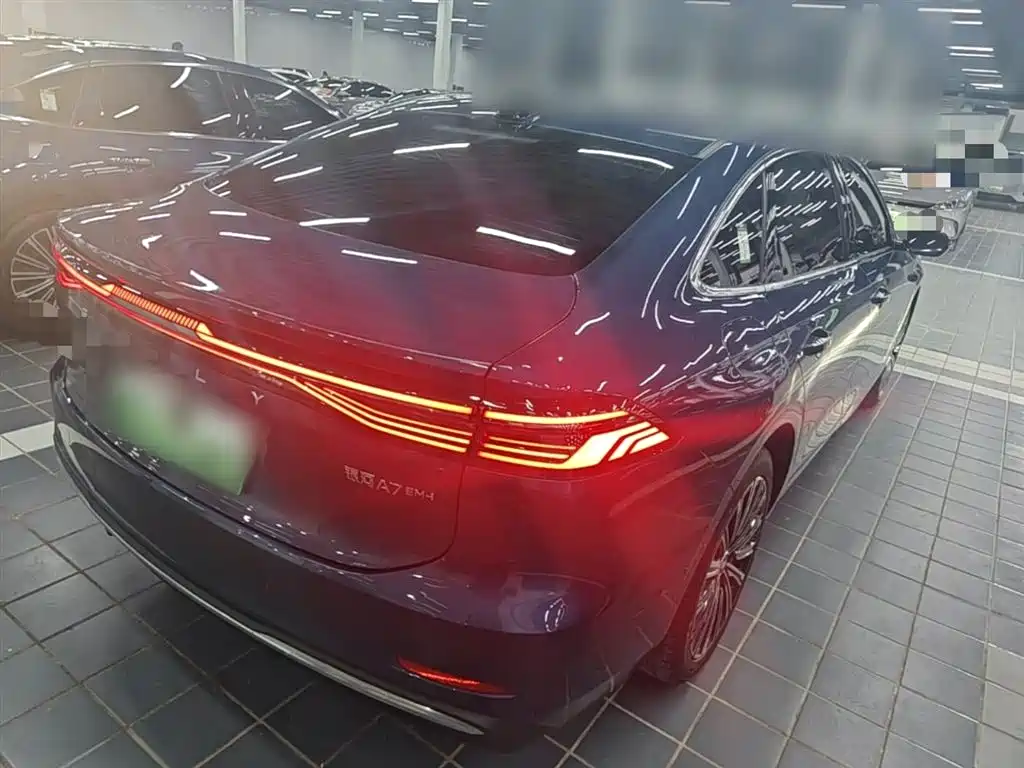 Geely Galaxy Galaxy A7 2025 EM-i фото 7