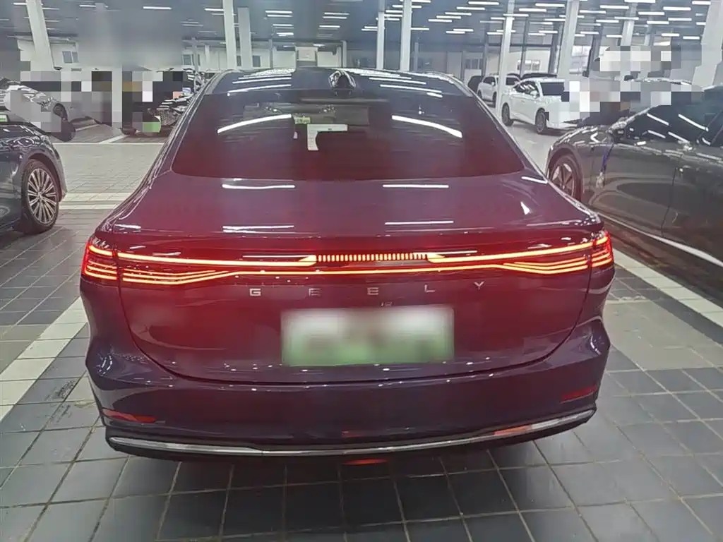 Geely Galaxy Galaxy A7 2025 EM-i фото 6