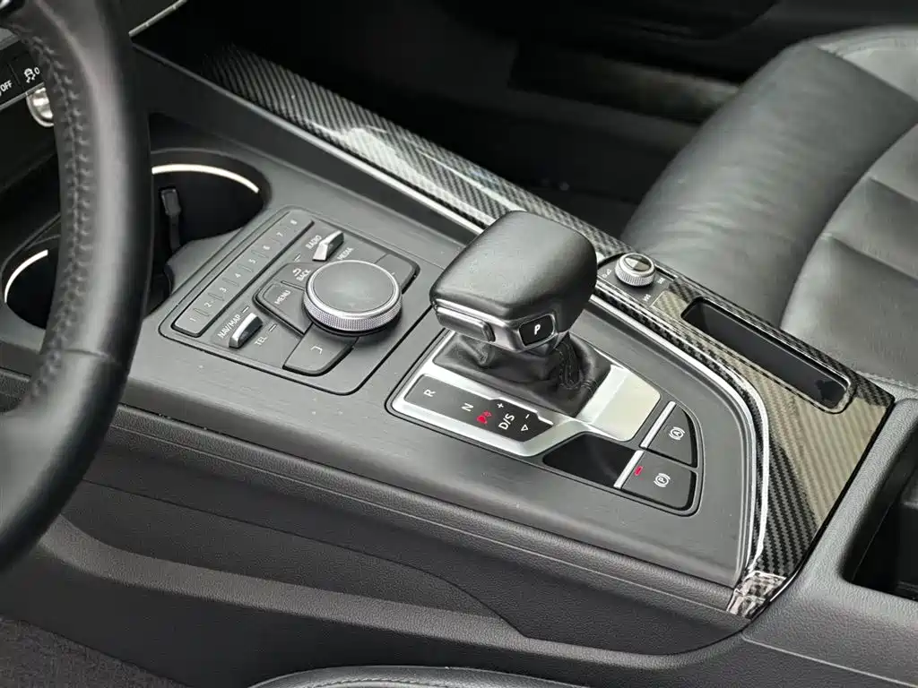 Audi A4L 2019 45 TFSI quattro Personality Sport (China VI) фото 11