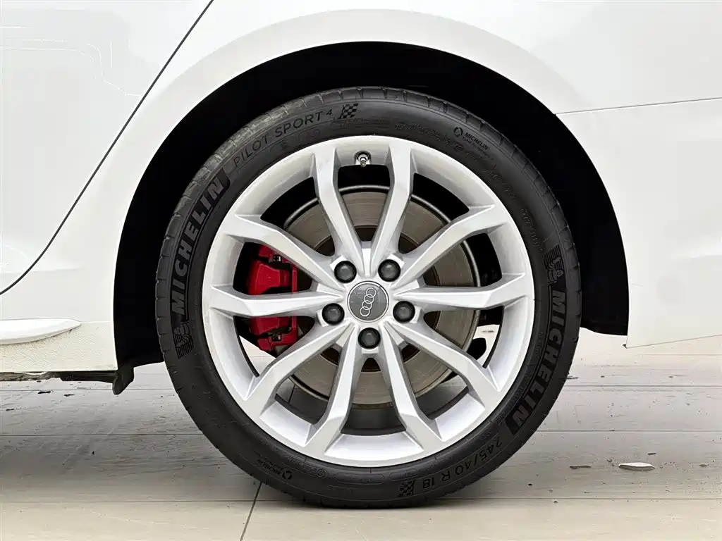 Audi A4L 2019 45 TFSI quattro Personality Sport (China VI) фото 17