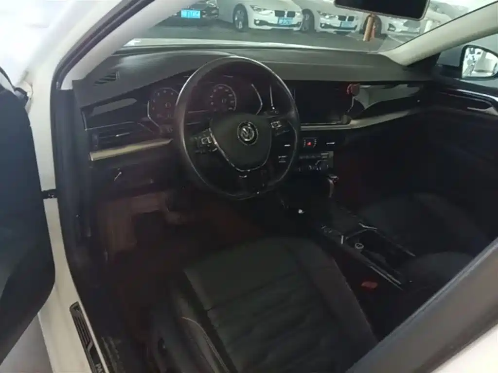 Volkswagen Passat 2019 330TSI Elite Version China VI фото 10