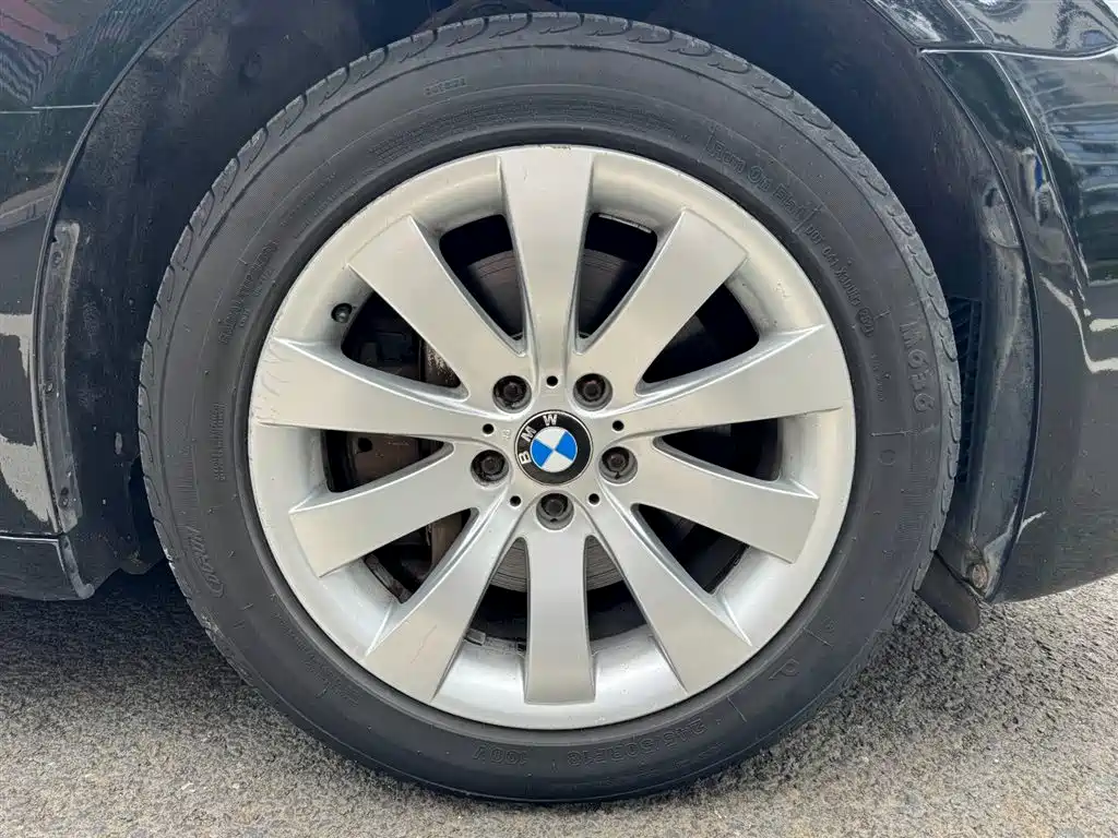 BMW 7 Series 2009 740Li Luxury фото 15