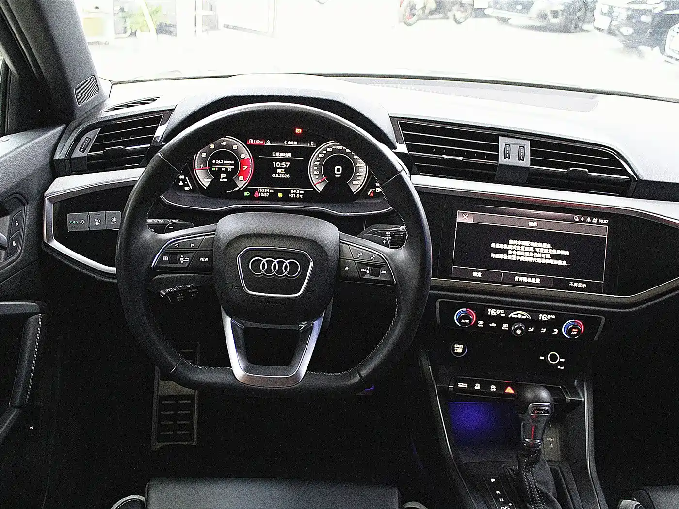 Audi Q3 2024 40 TFSI Fashion Sport фото 7