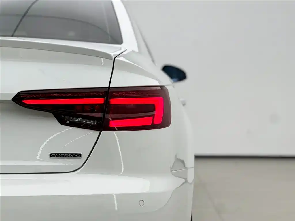 Audi A4L 2019 45 TFSI quattro Personality Sport (China VI) фото 16