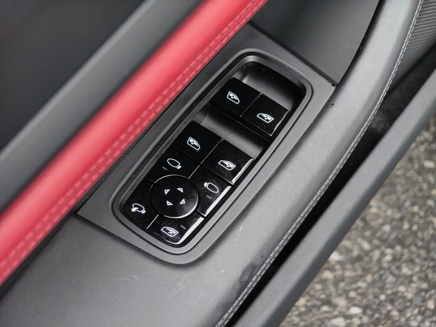 Porsche Taycan 2019 Taycan 4S фото 13