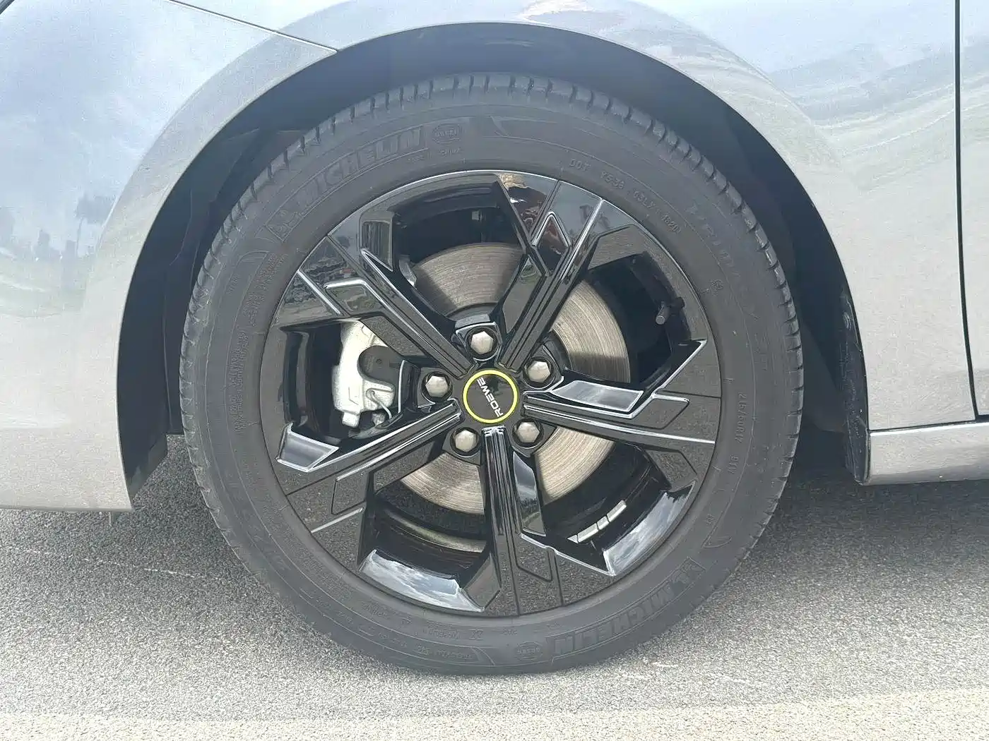 Roewe i6 MAX 2020 2020 300TGI Automatic Cool Sky Intelligent Drive Supreme Edition