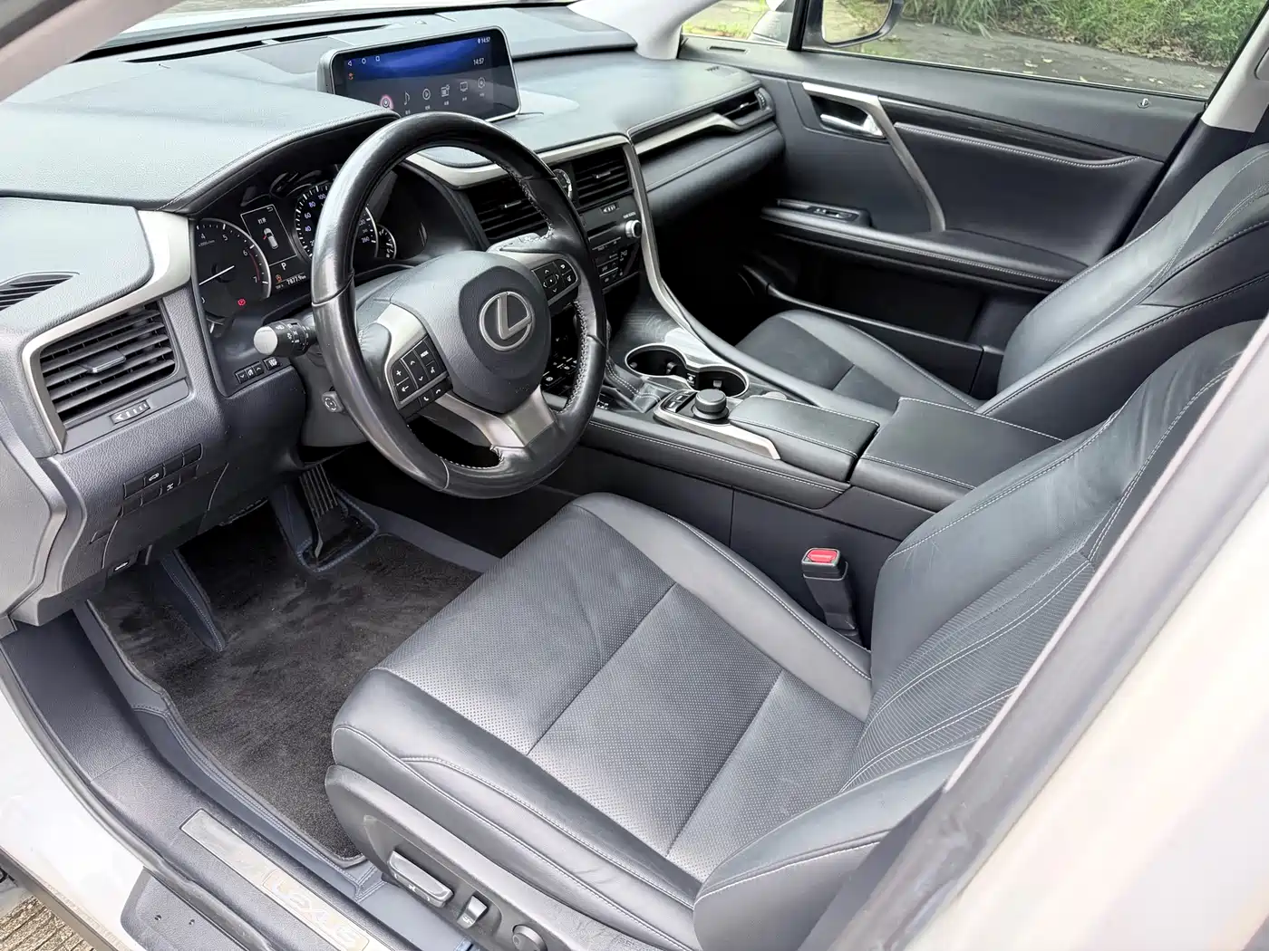 Lexus RX 2016 300 4WD Elegance Edition (China V) фото 7