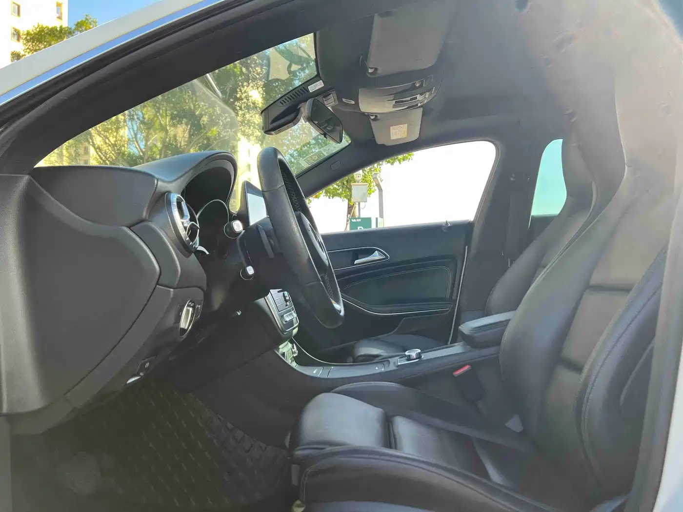 Mercedes-Benz CLA (Import) 2017 CLA 200 Dynamic фото 5