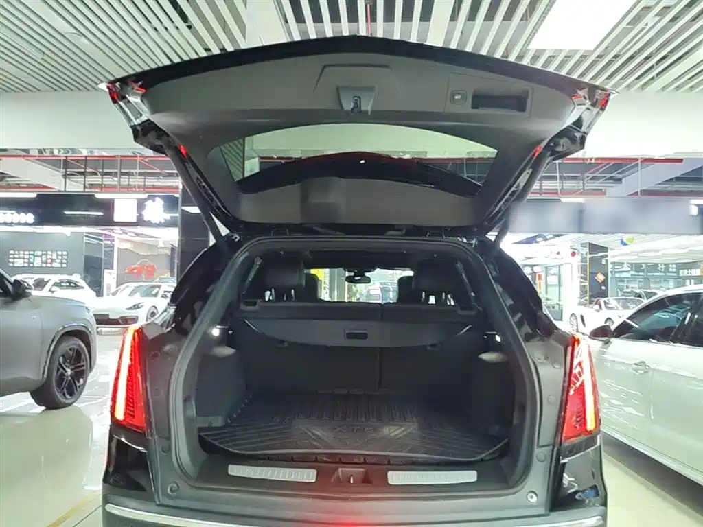 Cadillac XT5 2022 2.0T 2WD Luxury фото 19