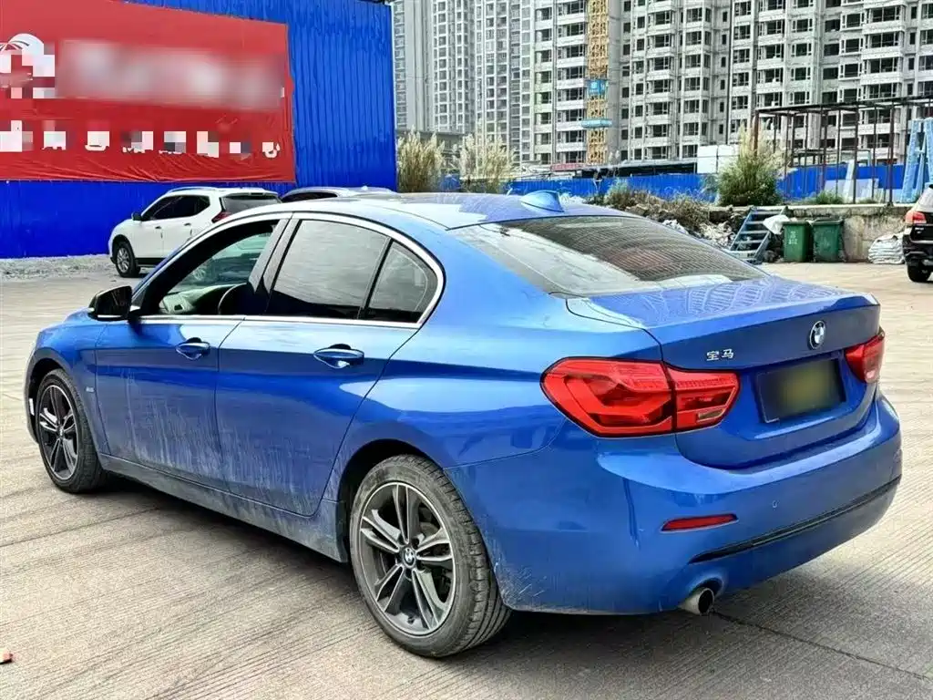 BMW 1 Series 2017 118i Sport фото 4