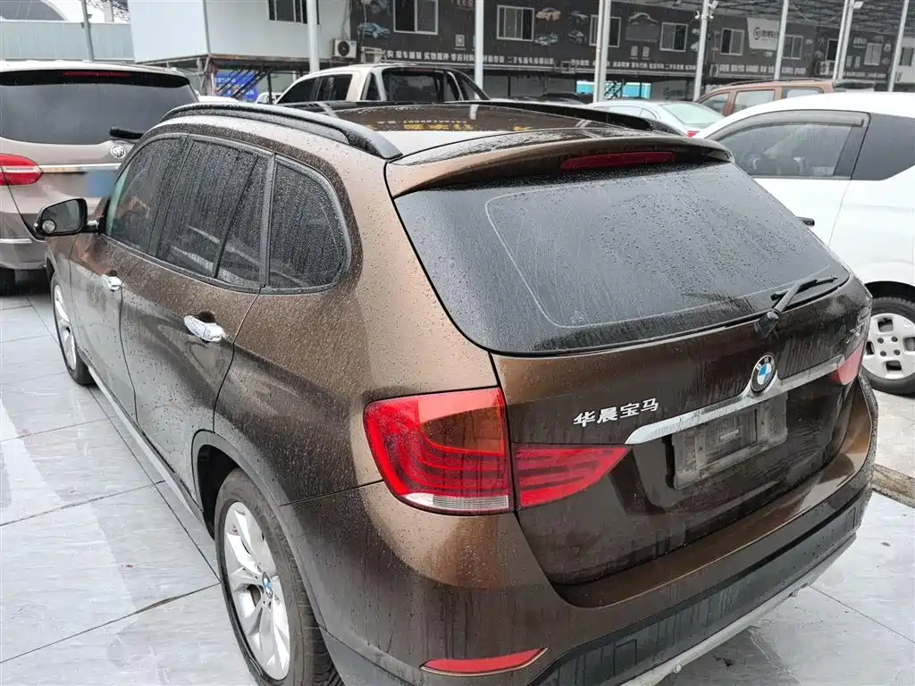 BMW X1 2014 sDrive18i Fashion Edition фото 7