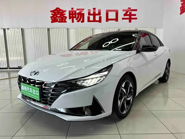 HYUNDAI ELANTRA