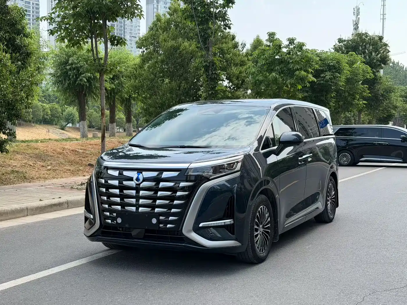 Denza D9 2022 DM-i 970 AWD Flagship