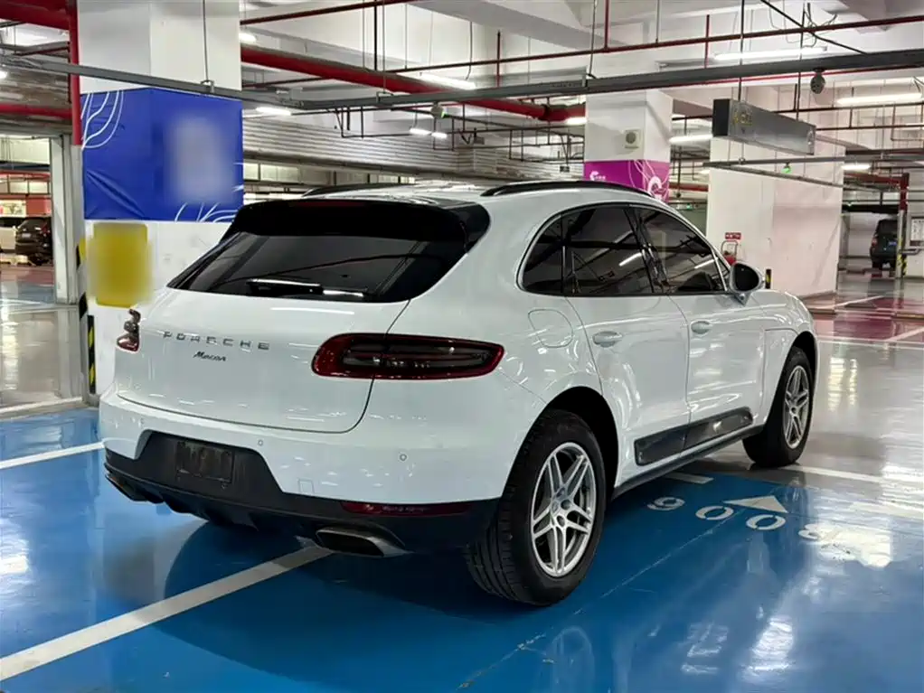 Porsche Macan 2016 Macan 2.0T фото 27