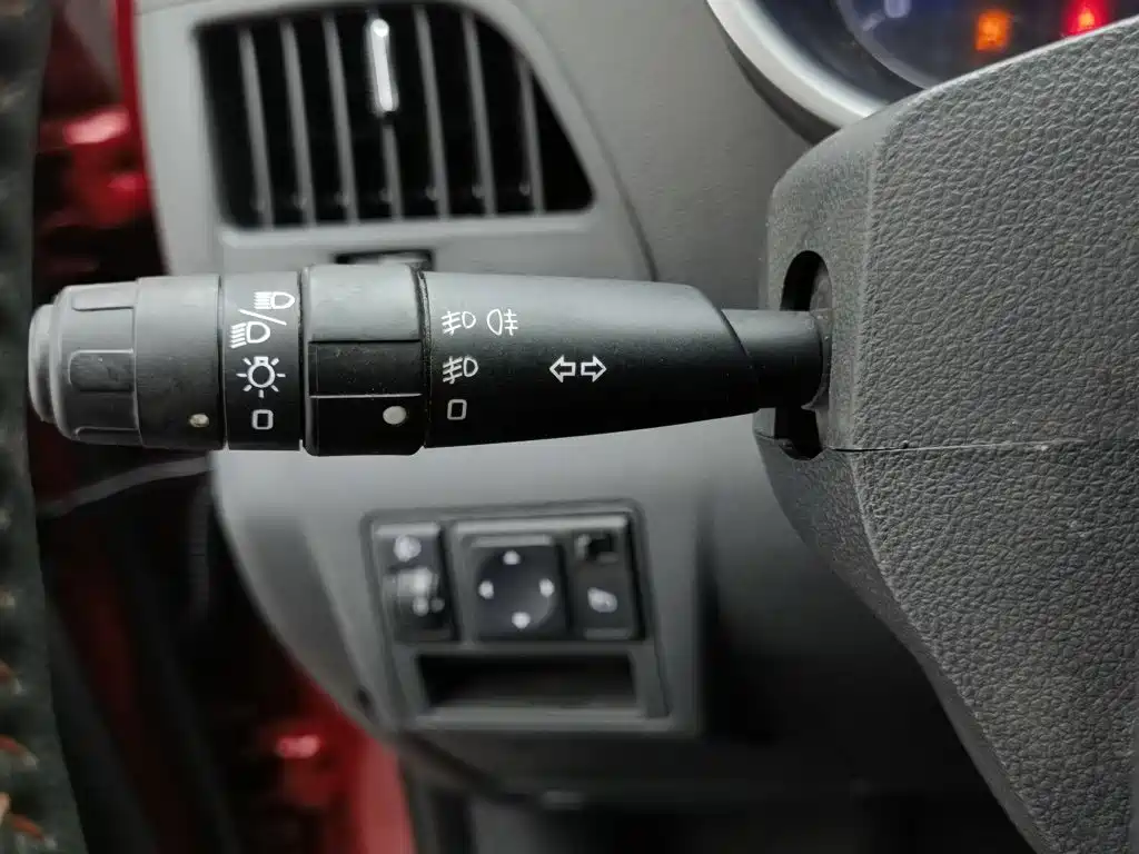 Dongfeng Aeolus Dongfeng Fengshen AX3 2016 2016 1.5L Automatic Cool Style