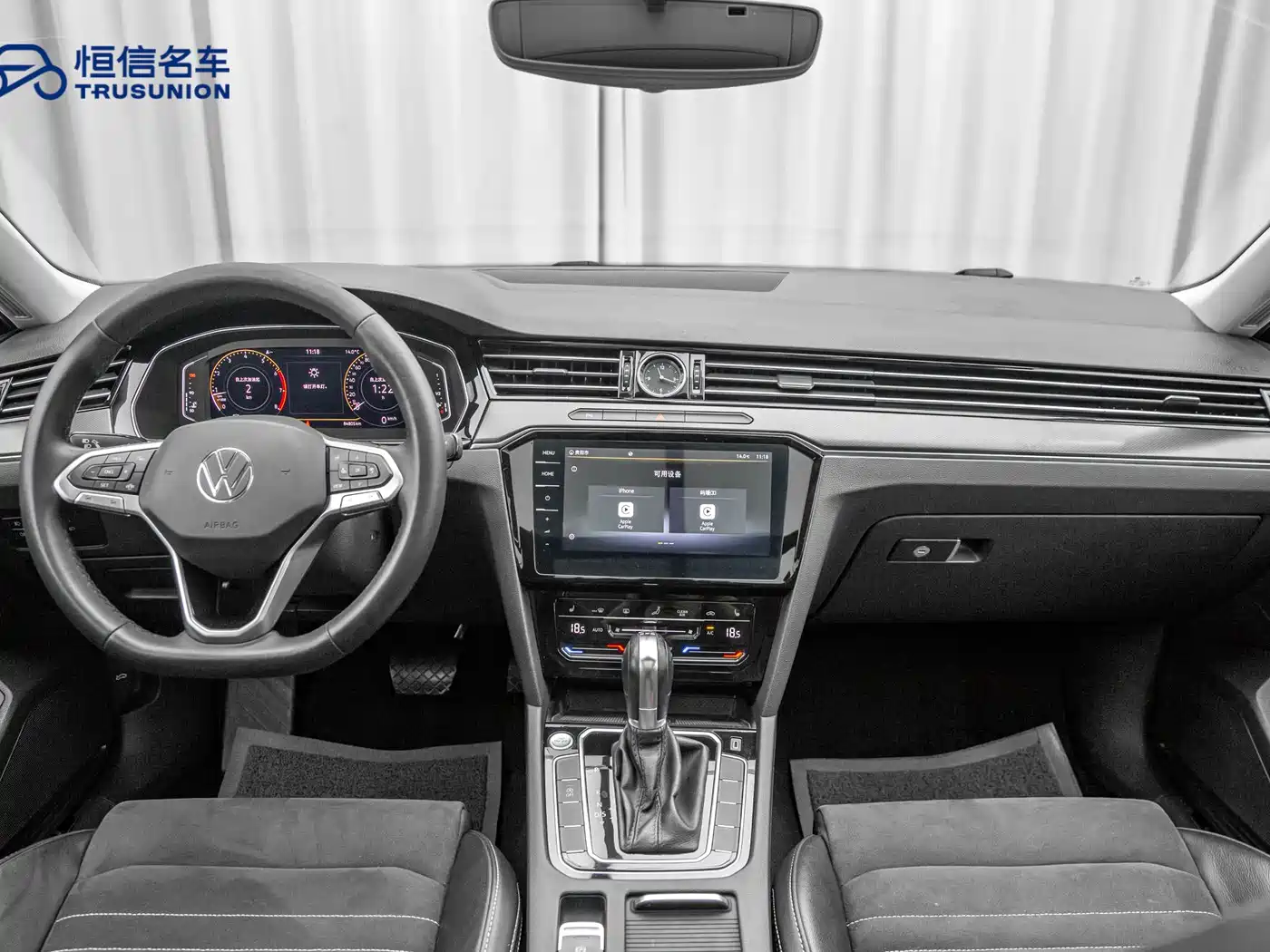 Volkswagen Magotan 2020 330TSI DSG Luxury фото 12