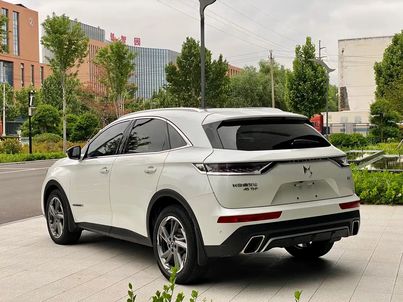 DS 7 2018 45THP Sport Pioneer Edition фото 7