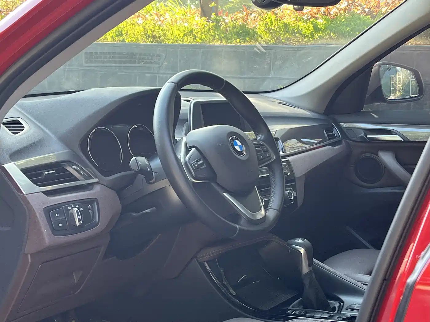 BMW X1 2019 sDrive18Li Premium Model фото 12