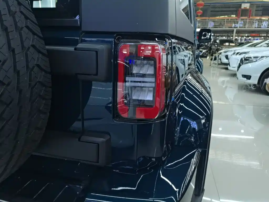 BAIC ORV Beijing Offroad BJ40 2024 2.0T Urban Hunter Glory Edition фото 8