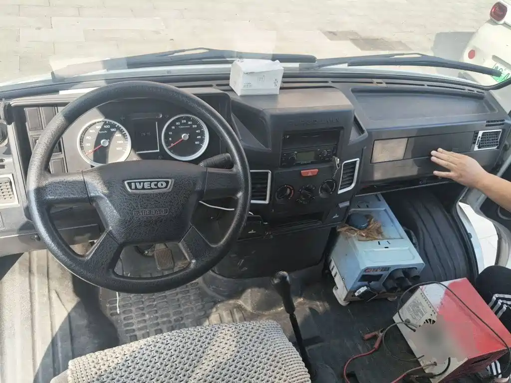 Photo 5 - Iveco Daily