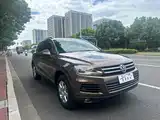Фото 3 - Volkswagen Touareg