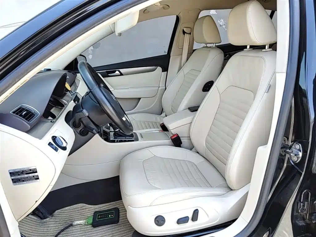 Volkswagen Magotan 2013 1.8TSI Luxury фото 15