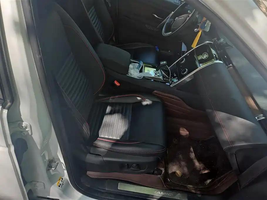 Land Rover Discovery Sport 2020 249PS R-Dynamic Performance Tech 5-seater фото 8