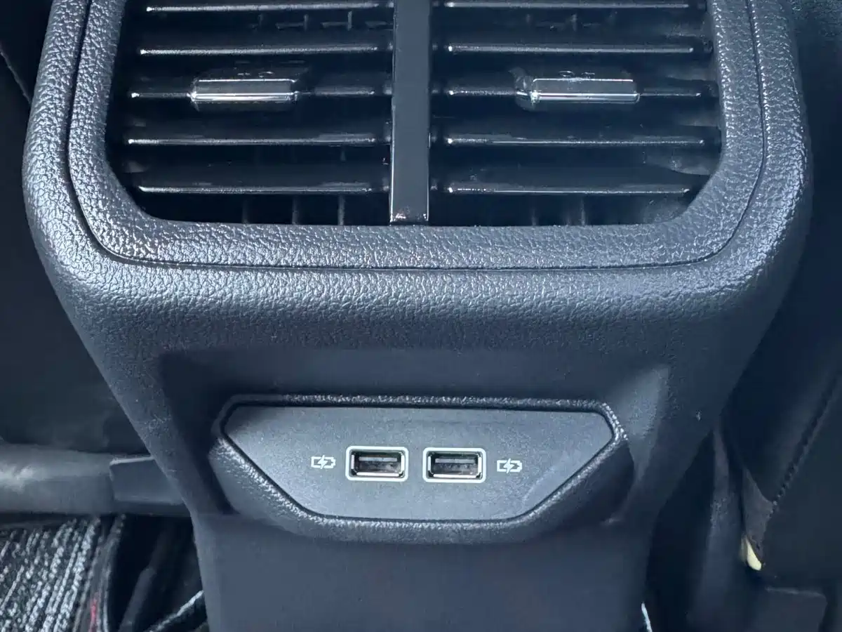 Volkswagen Bora 2023 200TSI DSG Yuexing PRO Edition фото 12